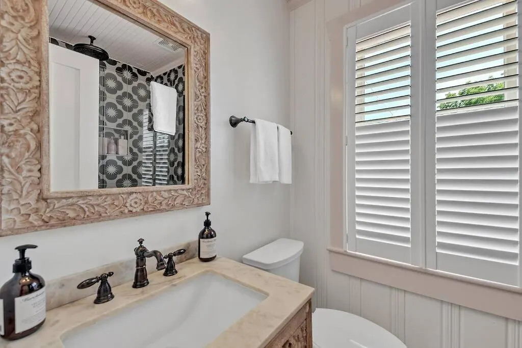 The Pink House Villa Virginia Beach