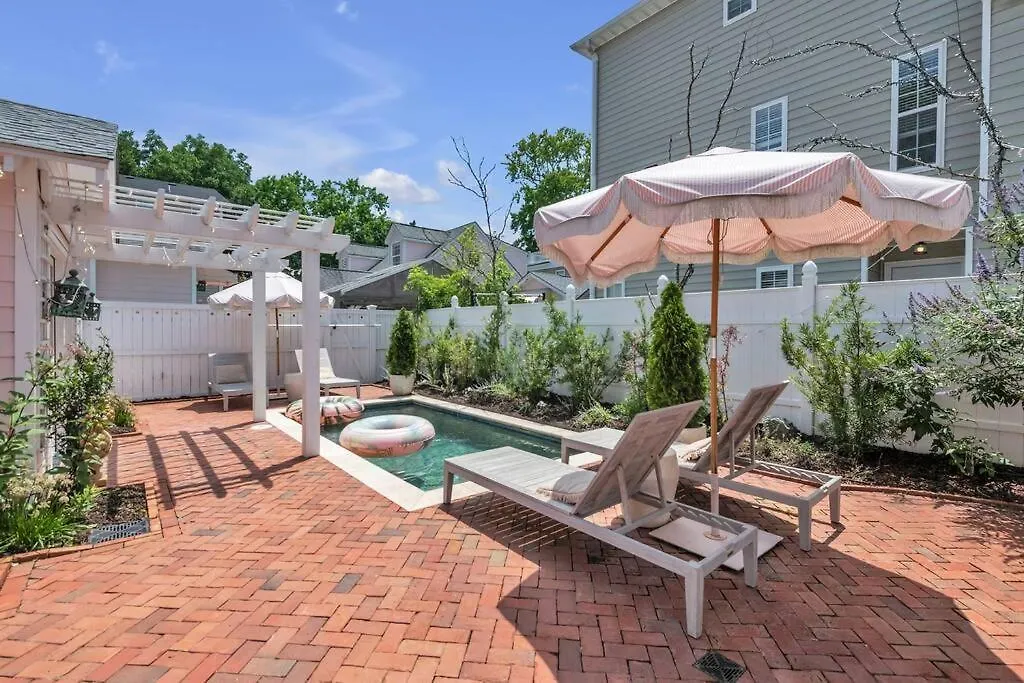 The Pink House Villa Virginia Beach 0*,  United States