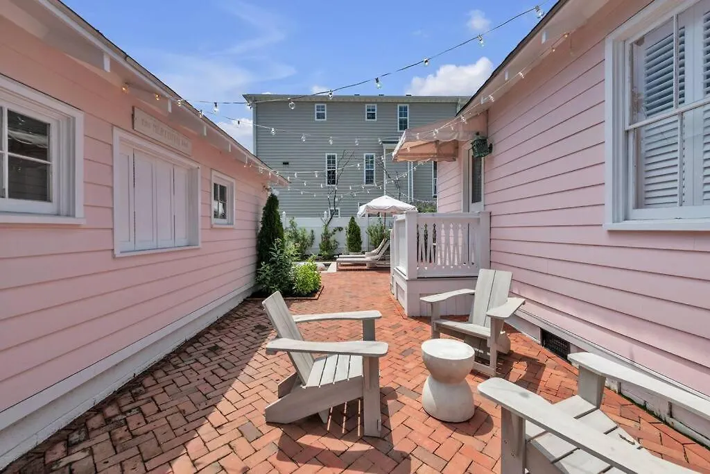 The Pink House Villa Virginia Beach Holiday home